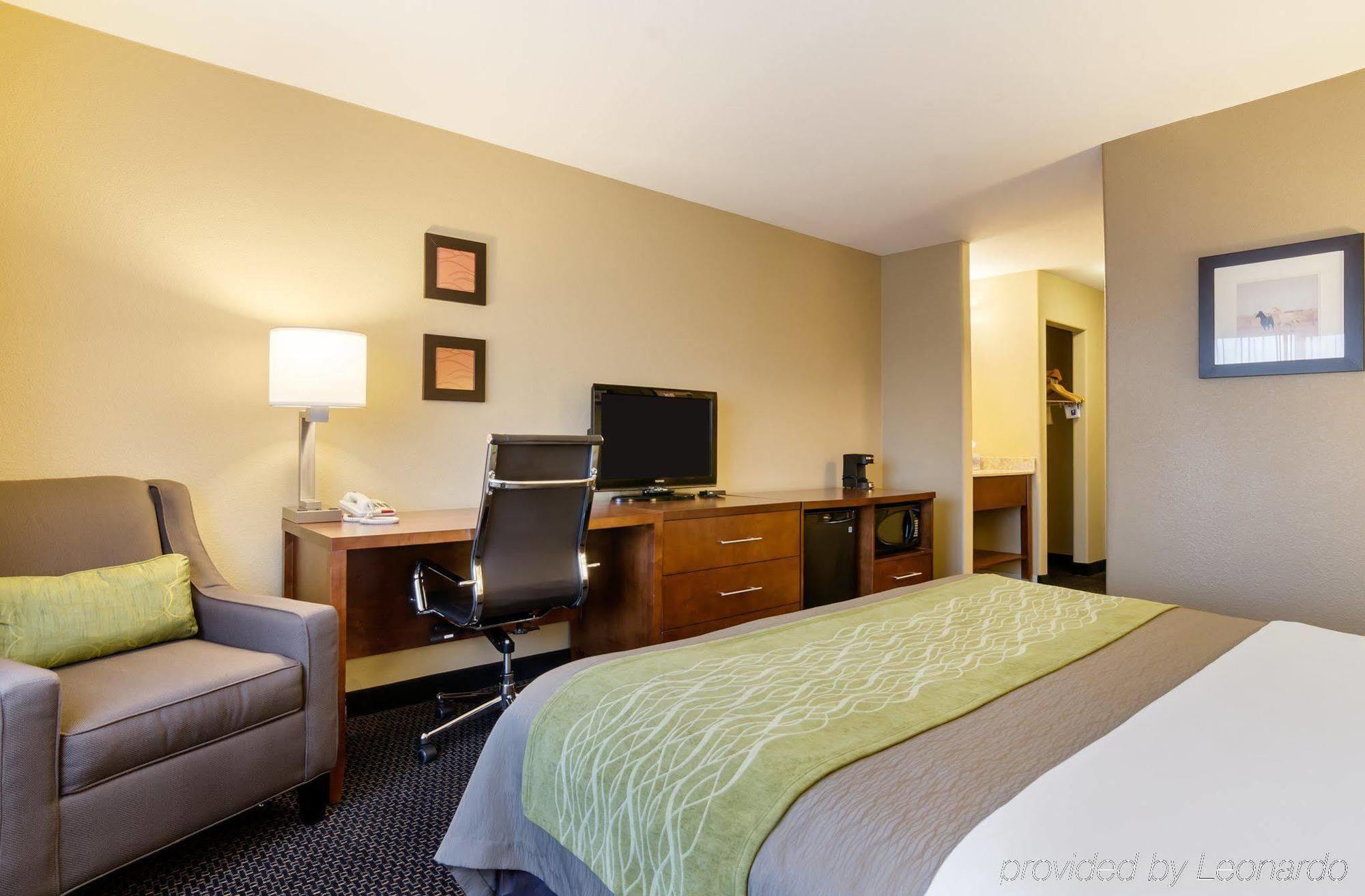 Comfort Inn Garden City Bagian luar foto